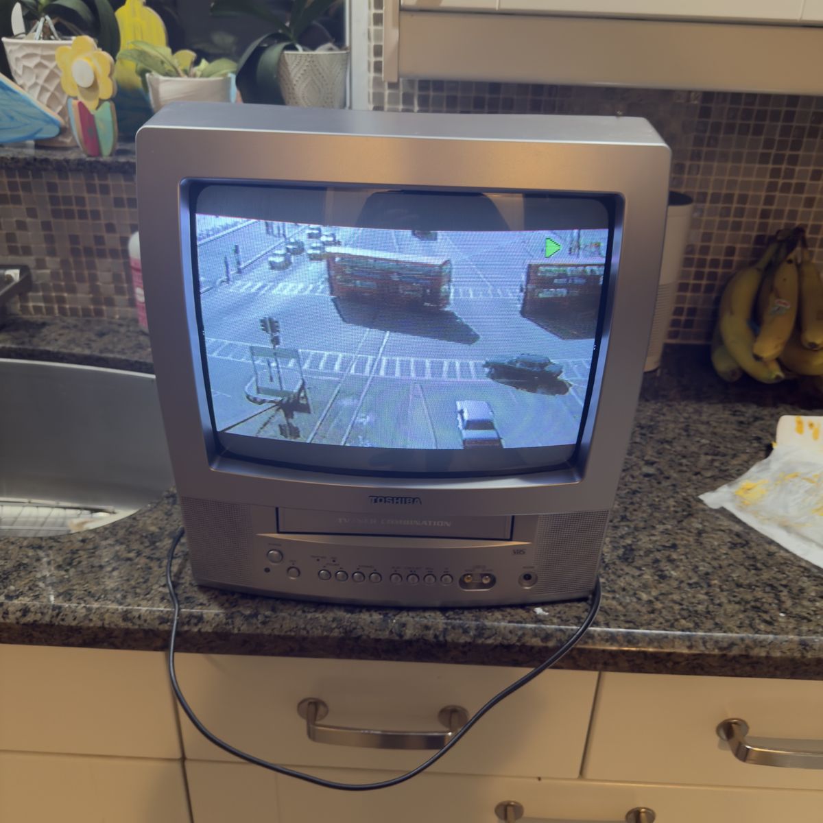 Toshiba 13" CRT TV VHS Combo MV13P3