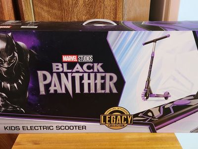Brand new Jetson Marvel Black Panther Kids electric scooter brand new in box