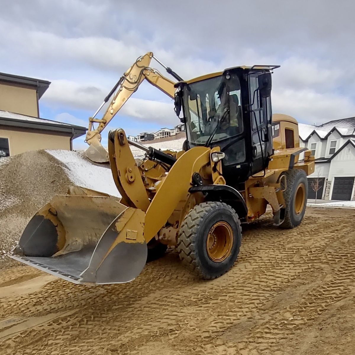 2017 CAT 926M Front Loader Low Hours!!!