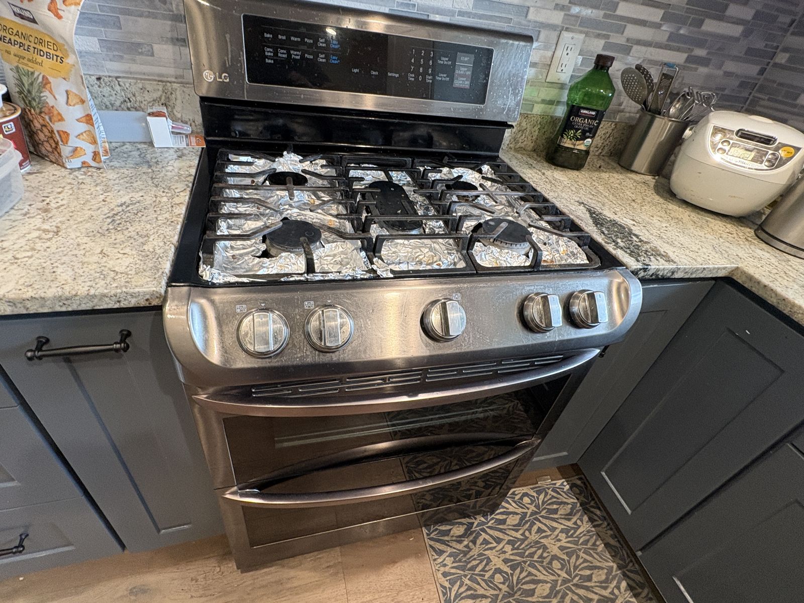 LG Double Oven 5 burner