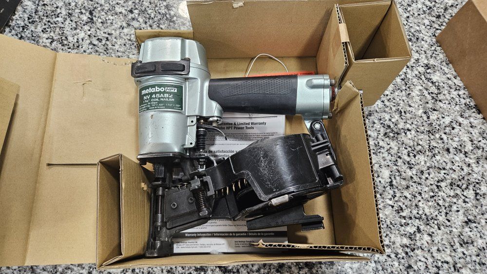 Metabo HPT NV45AB2 1-3/4" Coil Roofing Nailer
