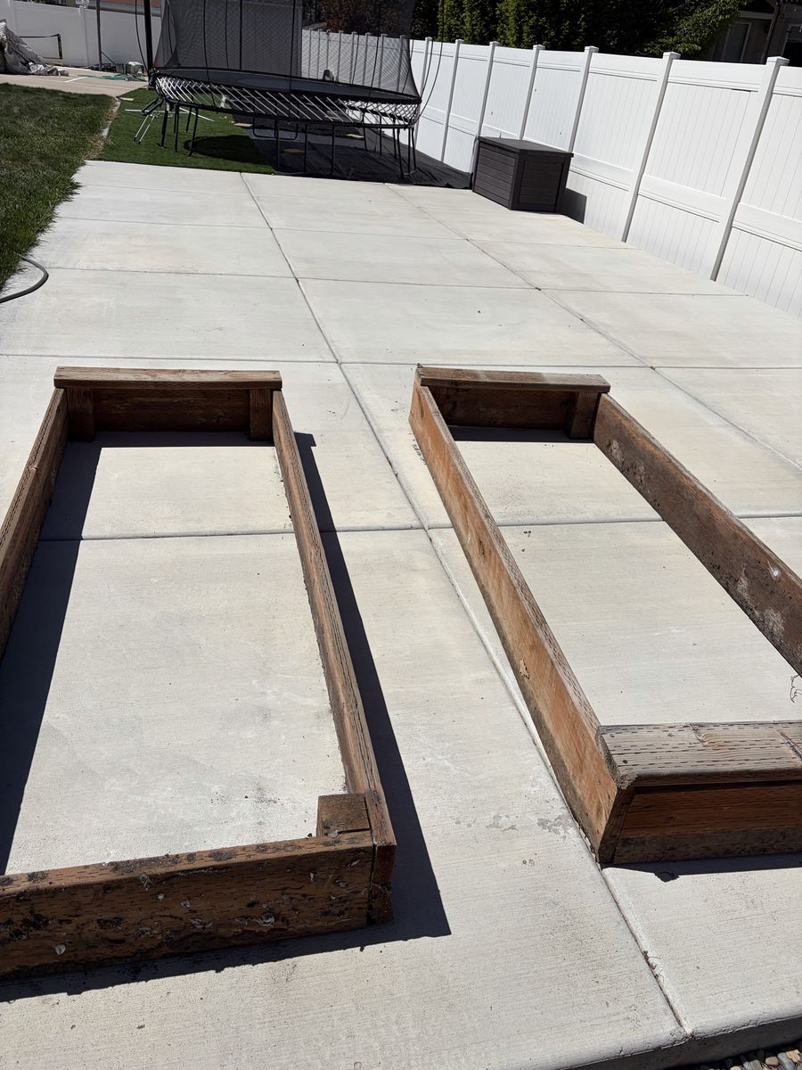 2 grow boxes