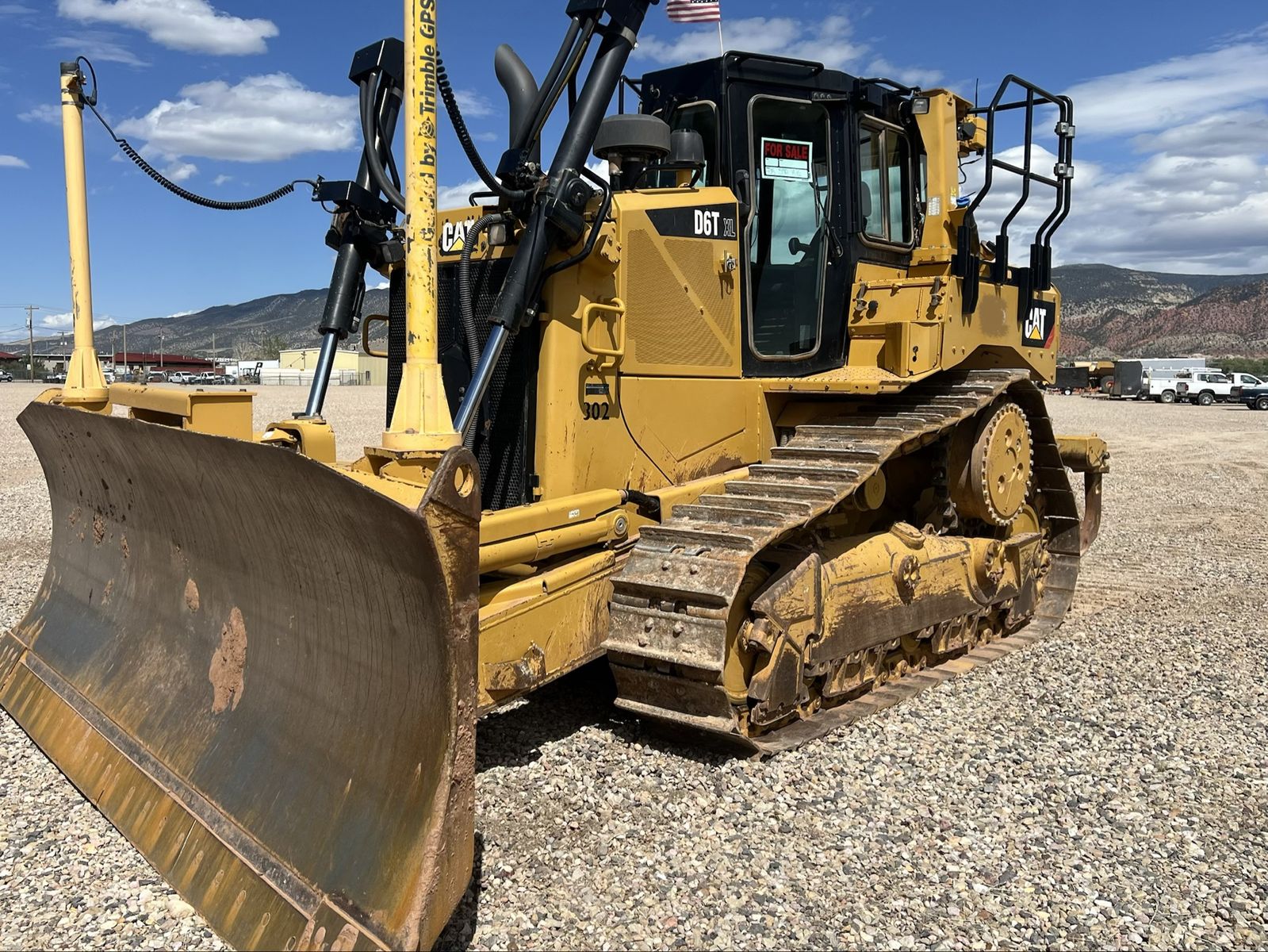 Caterpillar D6T XL Dozer PAT Blade