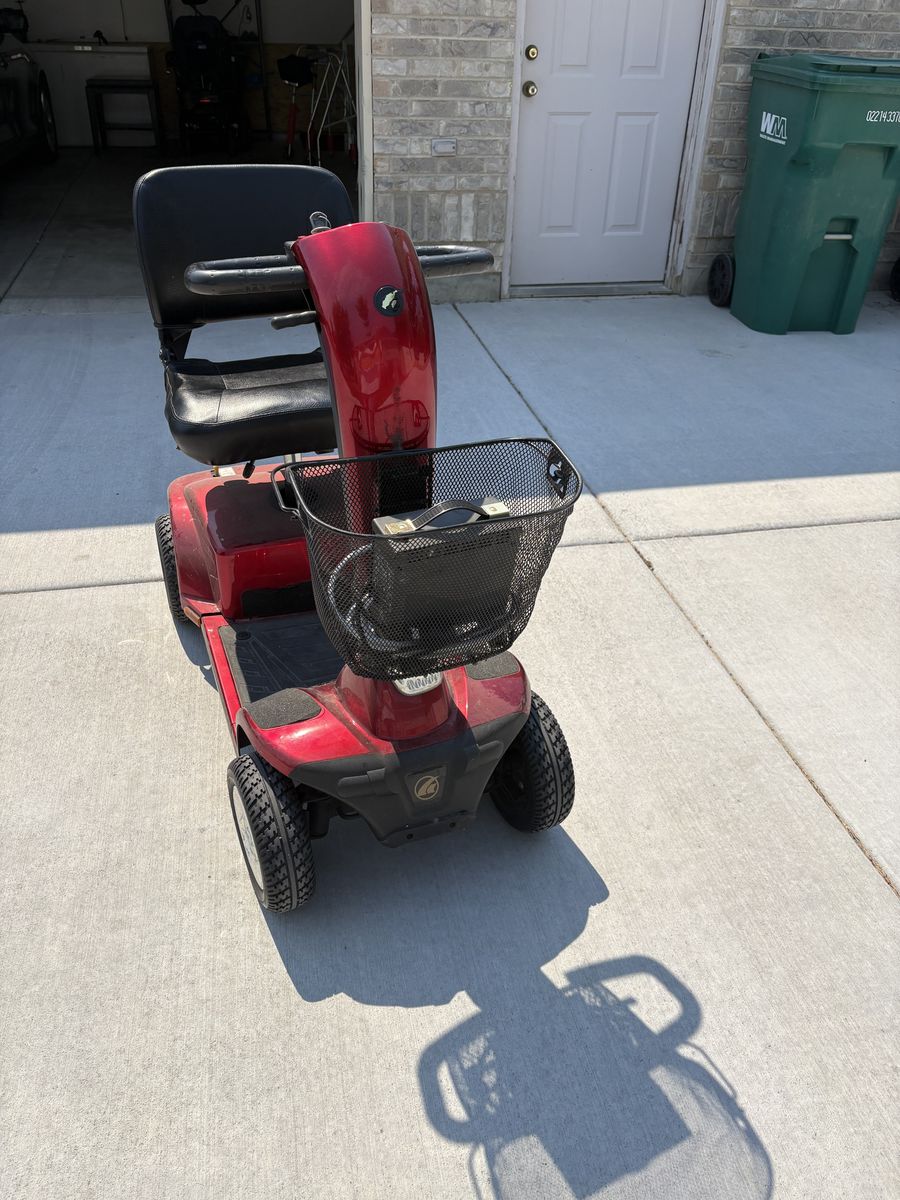 Electric red svooter