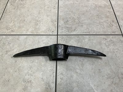 VINTAGE QUICKWERK RAILROAD PICK 17" X 5 LBS