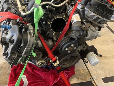 Ford 5.0L Coyote V8 Engine Assembly - F150 Mustang - Used, Excellent Condition