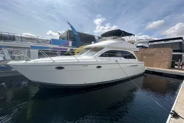 Antelope Point Marina Houseboat *Gone Dingy*