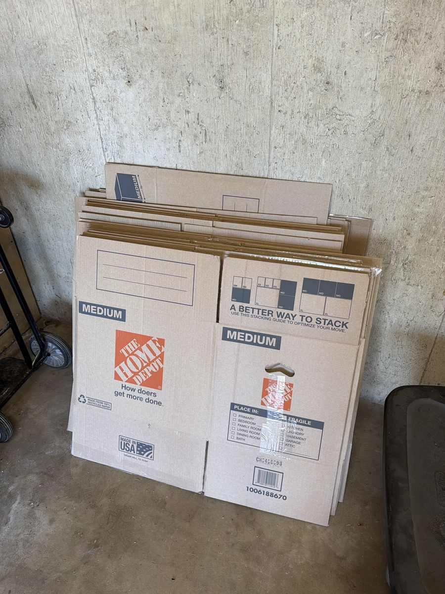Medium hd boxes x19