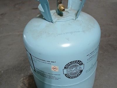 R-134a Refrigerant 30 lb Cylinder, Opened. (Total Weight 33.3 lbs - 6 lbs for container= 27.3 lbs refrigerant remaining)