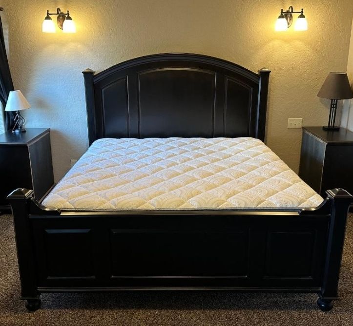 Solid wood King sized bedroom set-Black with manufacture distress marks
