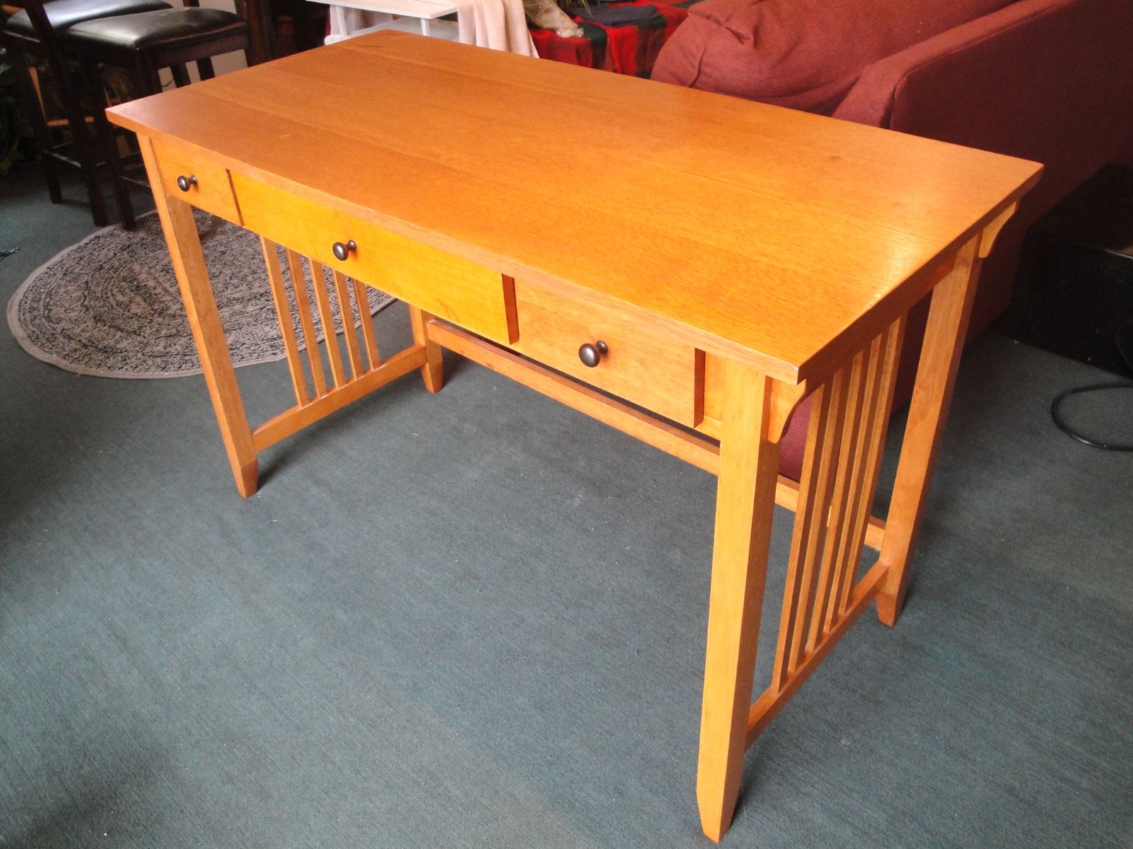 Oak Desk in Ash Brown Finish with Pull Out Keyboard Drawer and Solid Wood Legs