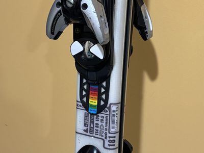 Mens Salomon Skis and boots
