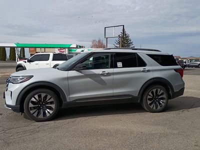 2025 Ford Explorer Platinum