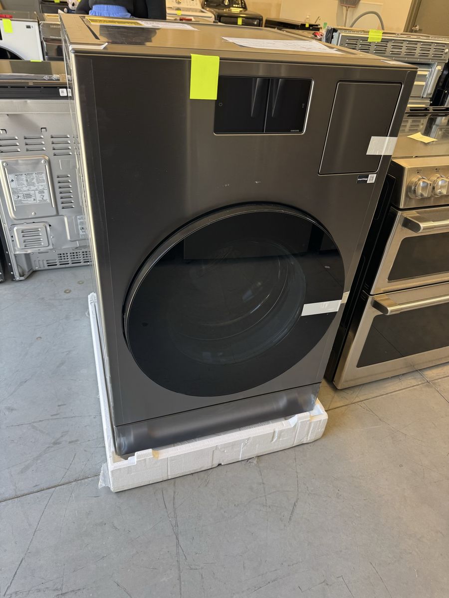 New Samsung Bespoke AI All-in-One Washer Dryer Combo 5.3 cu. ft. Ultra Capacity Washer and VENTLESS