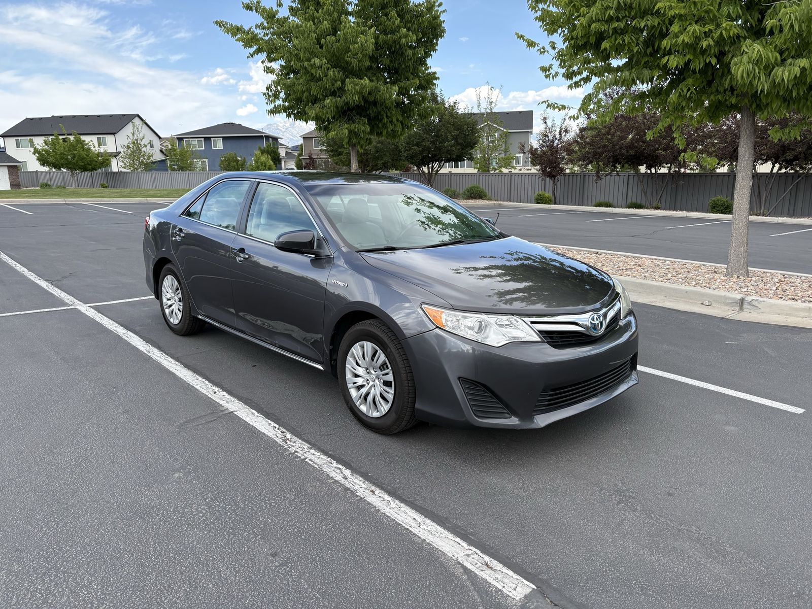 2013 Toyota Camry Hybrid LE