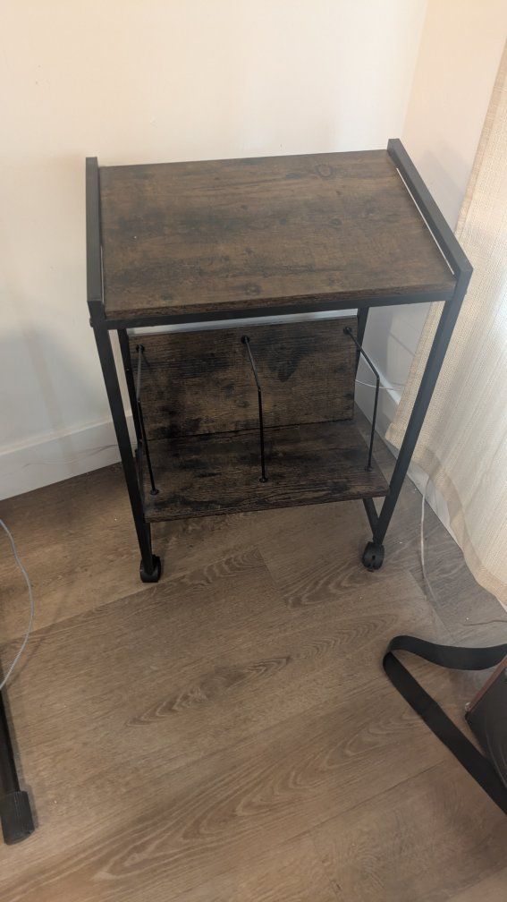 Turntable/Record player stand