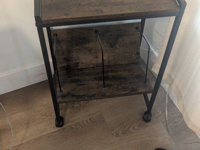 Turntable/Record player stand