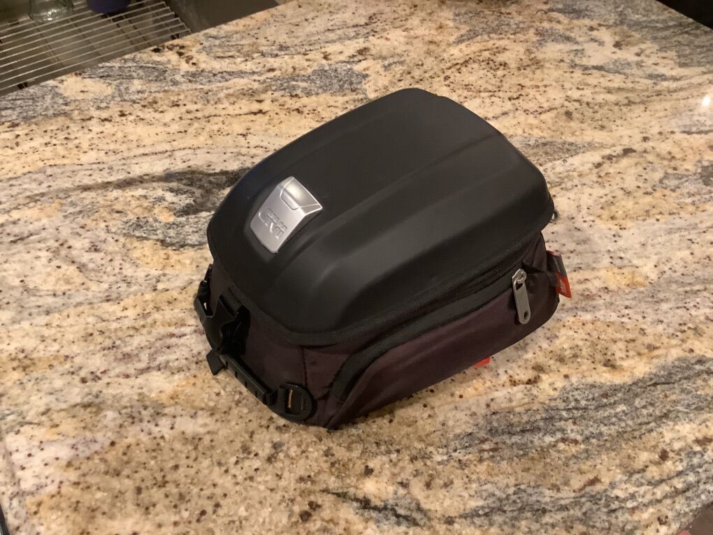 Givi MT505 Metro-T Tanklock 5L Tank Bag