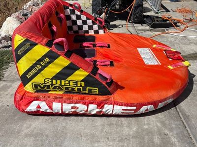 Airhead Super Mable 1-3 Rider Towable Tube Bundle with Pump, Rope, and Flag