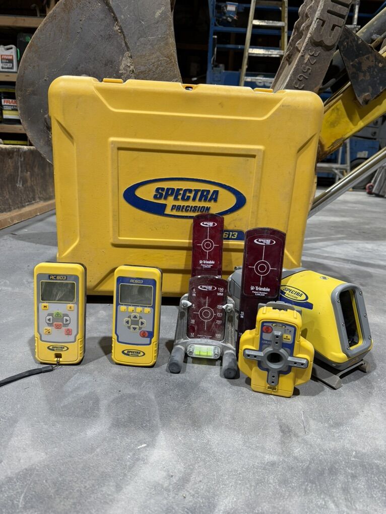 Spectra Precision DG 613 Pipe Laser