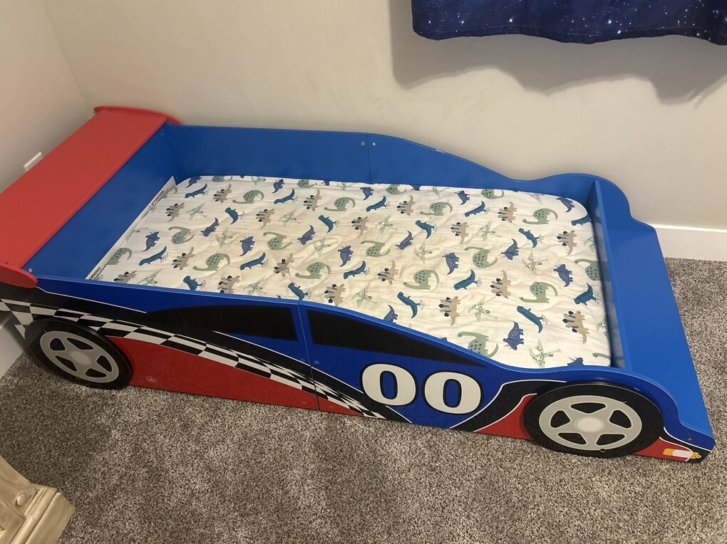 Toddler Race Car Bed