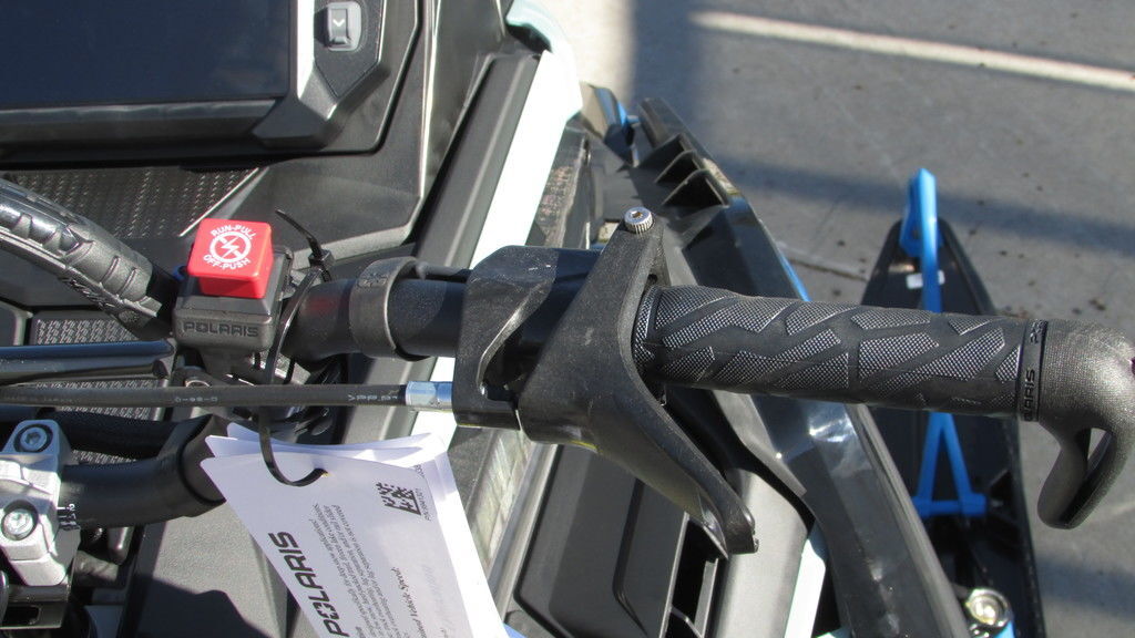 2026 Polaris® 850 RMK Khaos 165 Hemlock Blue / Black / Velocity Blue