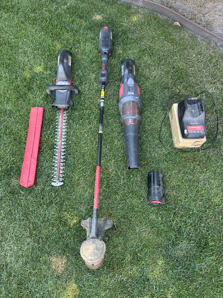 TROY-BILT BATTERY YARD TOOLS