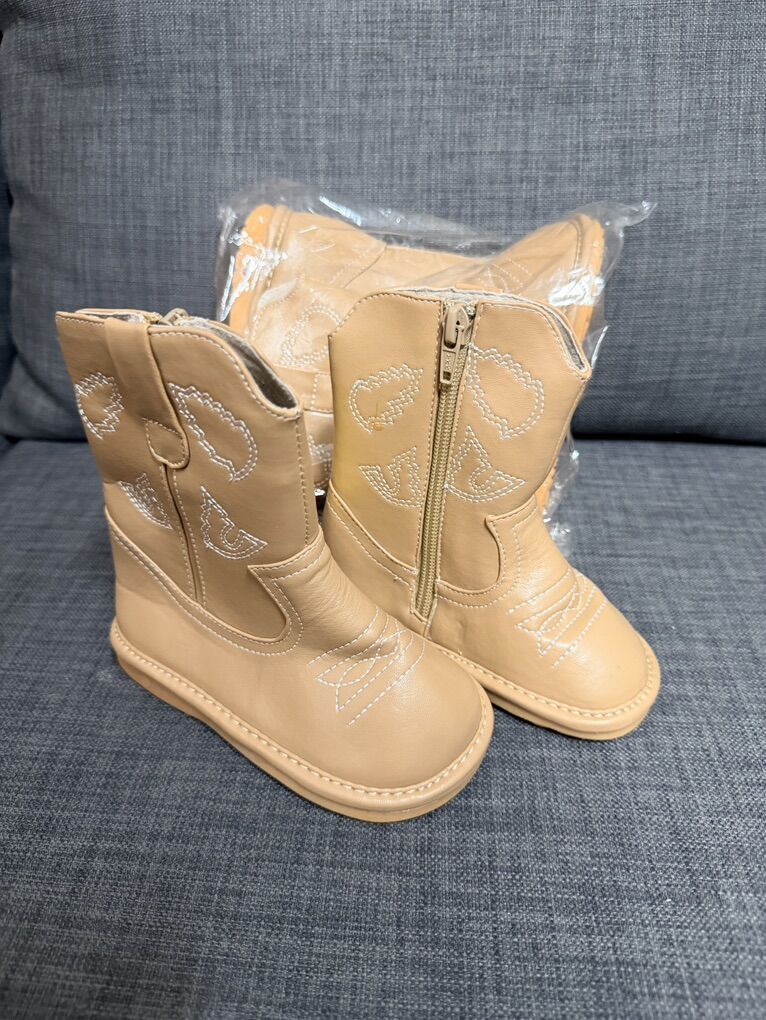 Squeeky Todler Boots