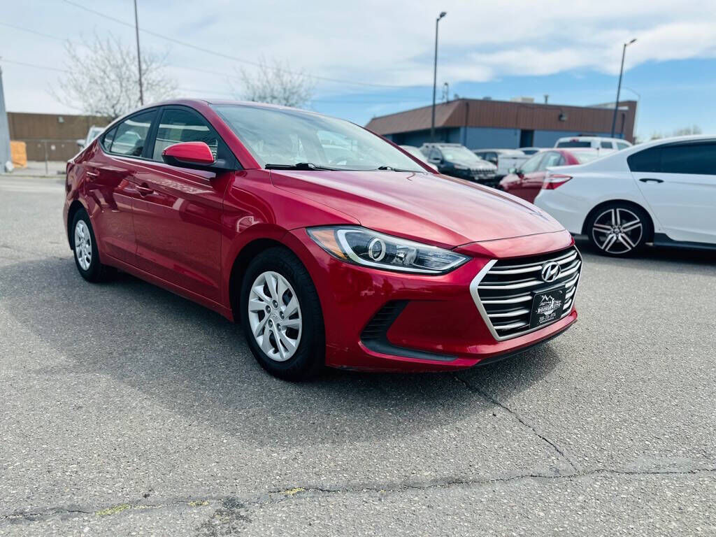 2017 Hyundai Elantra SE