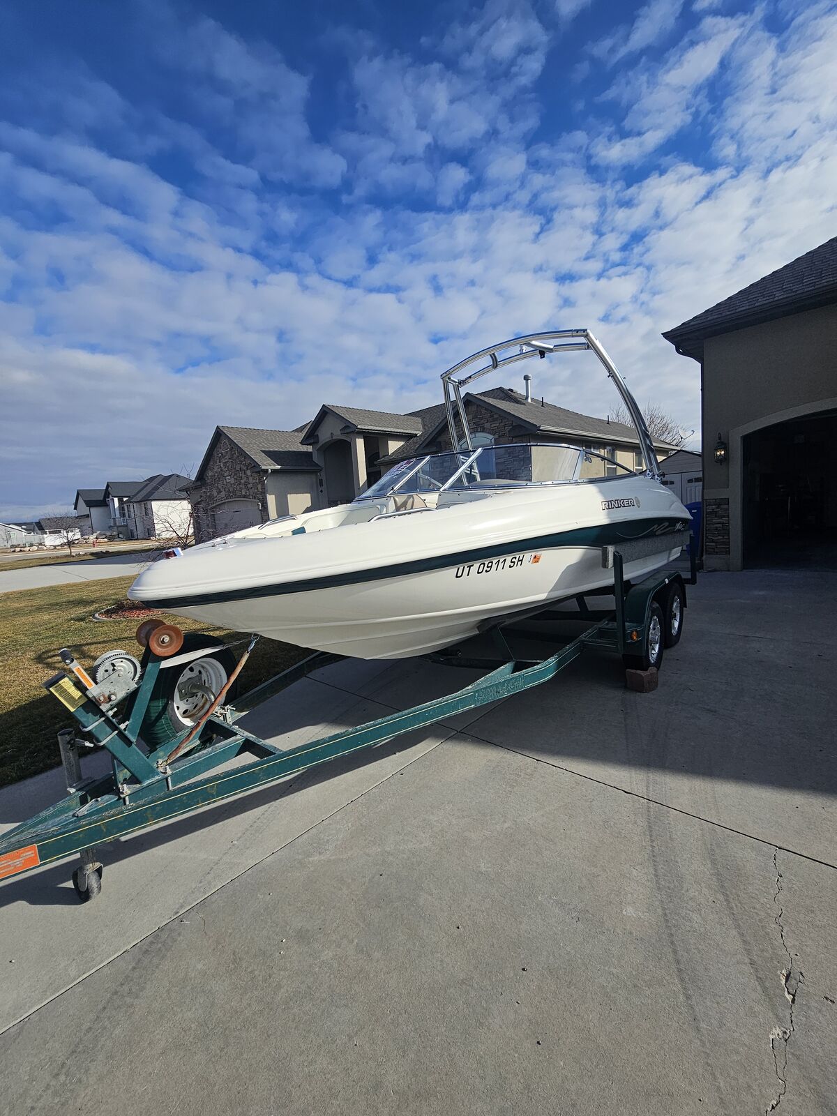 1998 Rinker Captiva 192-Great Family Boat!!