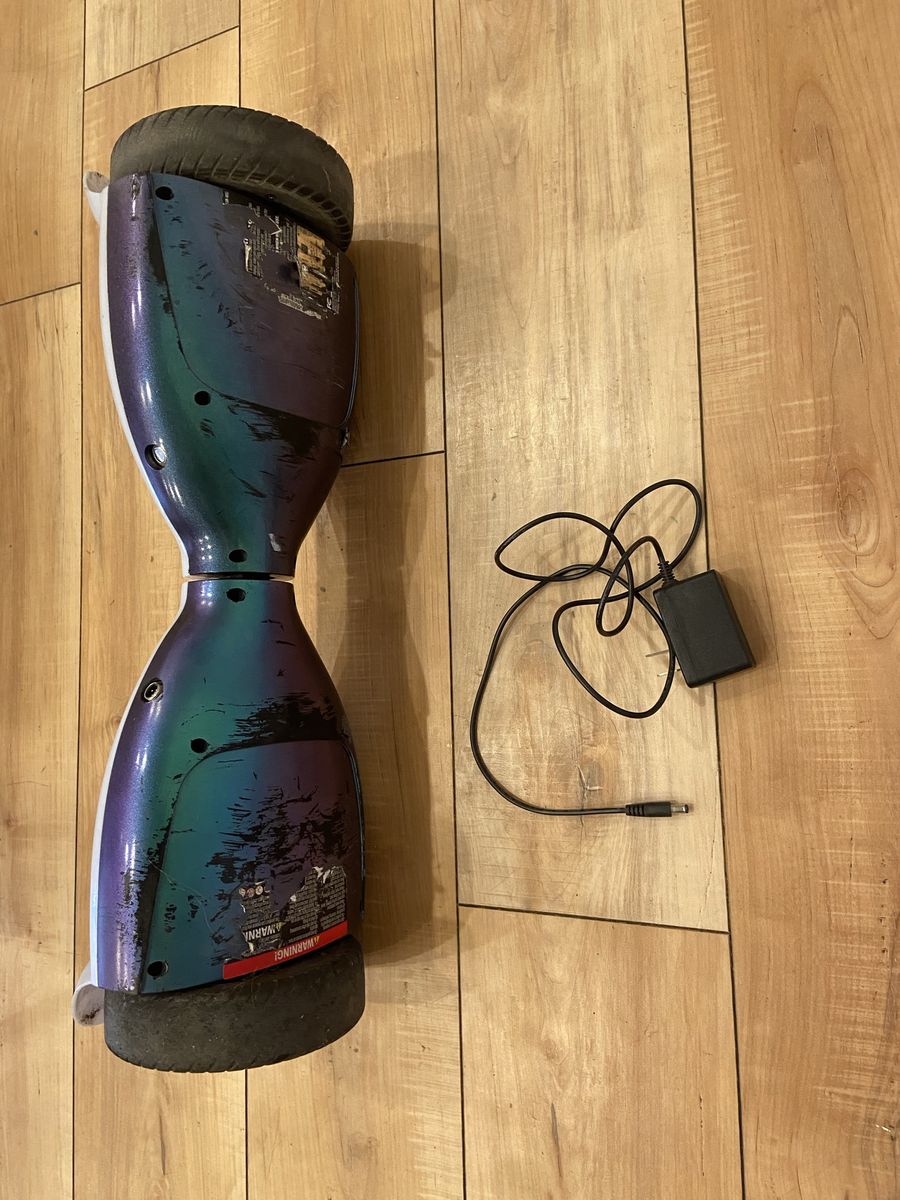 Hoverboard with Charger - Iridescent Blue/Purple - Used for Fun Rides