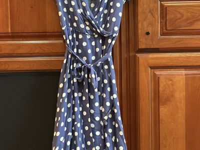 GRECERELLE purple/blue Polka Dot Wrap Dress Size M New With Tags