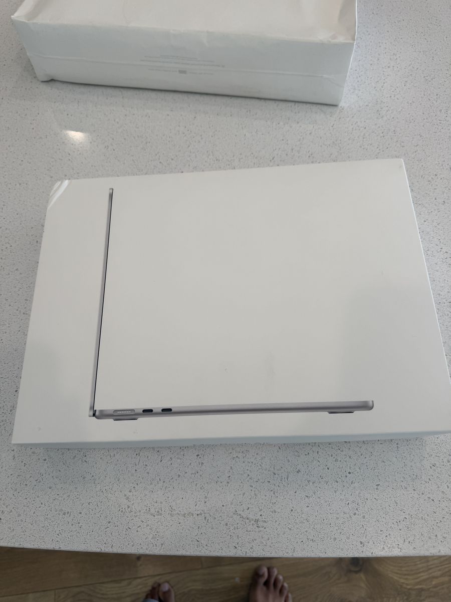 MacBook Air / 16GB / 512GB / 13-inch