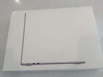 MacBook Air / 16GB / 512GB / 13-inch