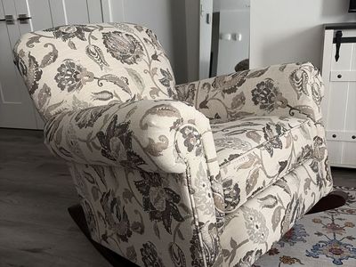 Rocking chair