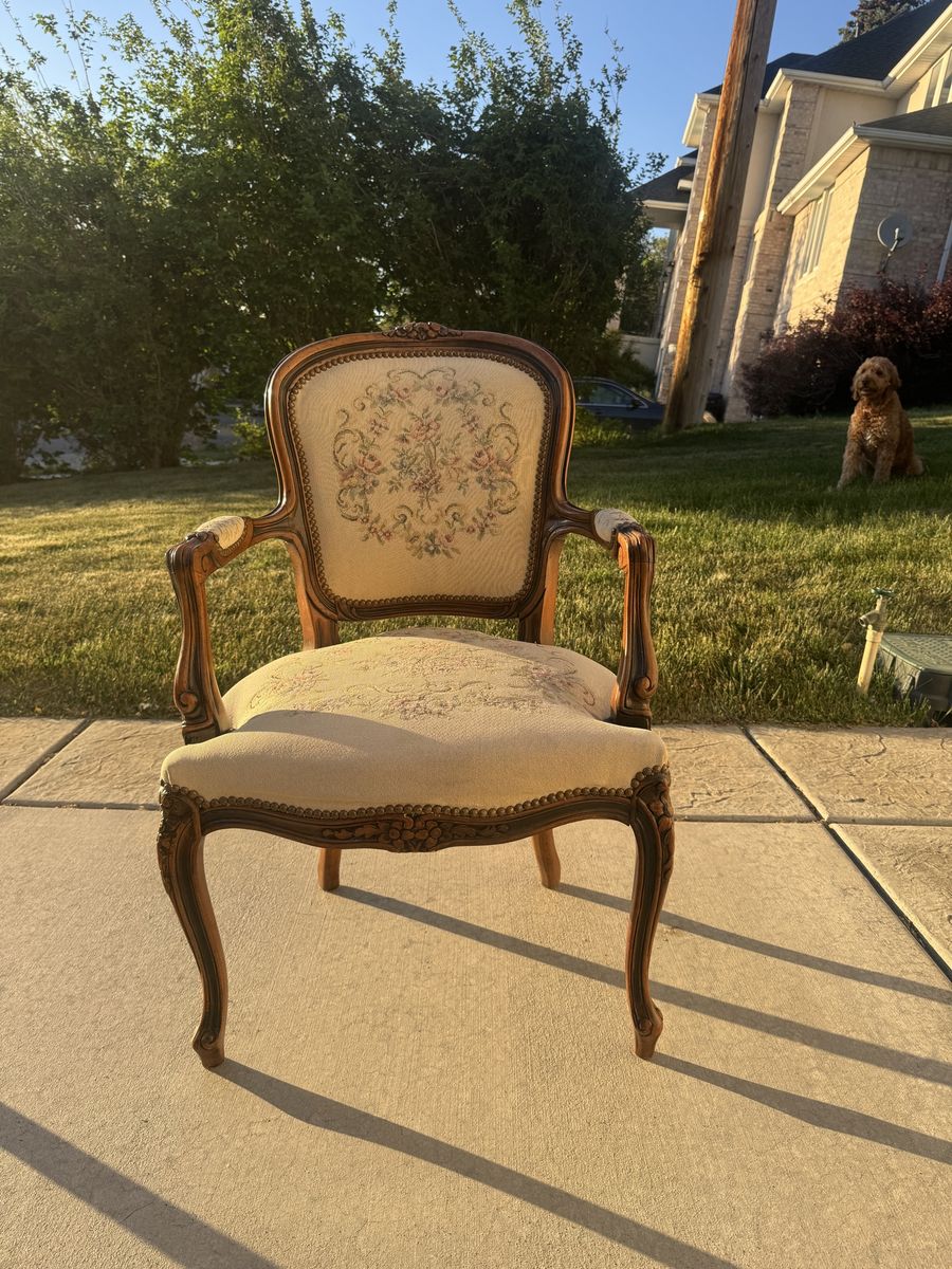 Vintage French Provincial Carved Wood Needlepoint Accent Arm Chair Floral Beige