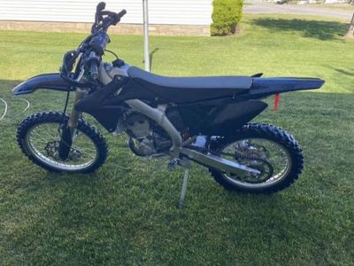 2015 rmz 250