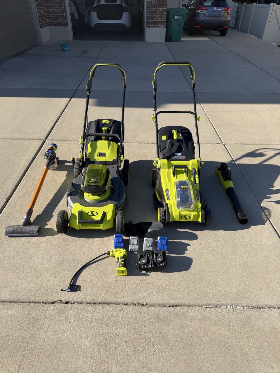 Sun Joe Electric Lawn Mowers & Blower & Dyson V8