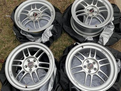 Enkei Rpf1 17x8 5x100 With Center Caps