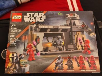 LEGO Star Wars Paz Vizsla and Moff Gideon Battle Set 75386 (289 Pieces)
