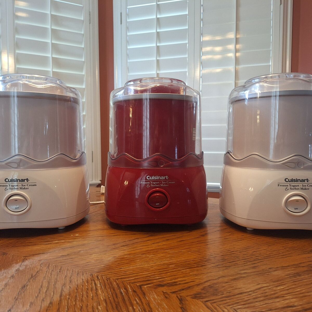 Cuisinart Froyo/Ice Cream/Sorbet/Cold Treats Maker