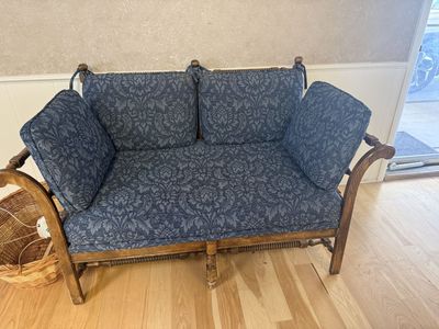 Wooden love seat