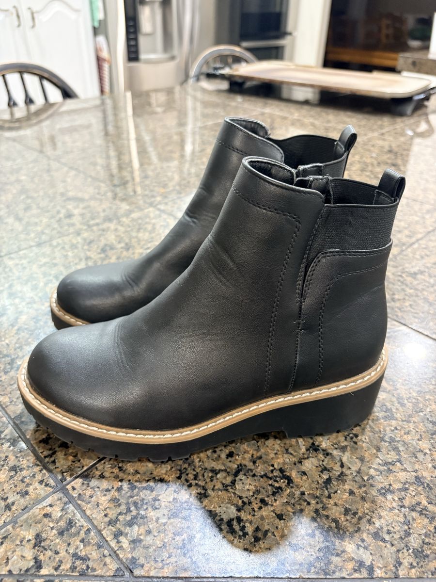 Cute Sonoma Ankle Boots Size 4 Medium