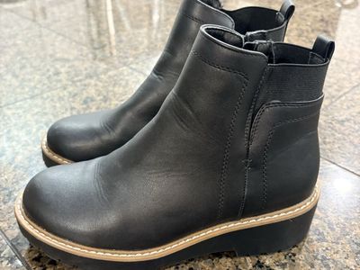 Cute Sonoma Ankle Boots Size 4 Medium