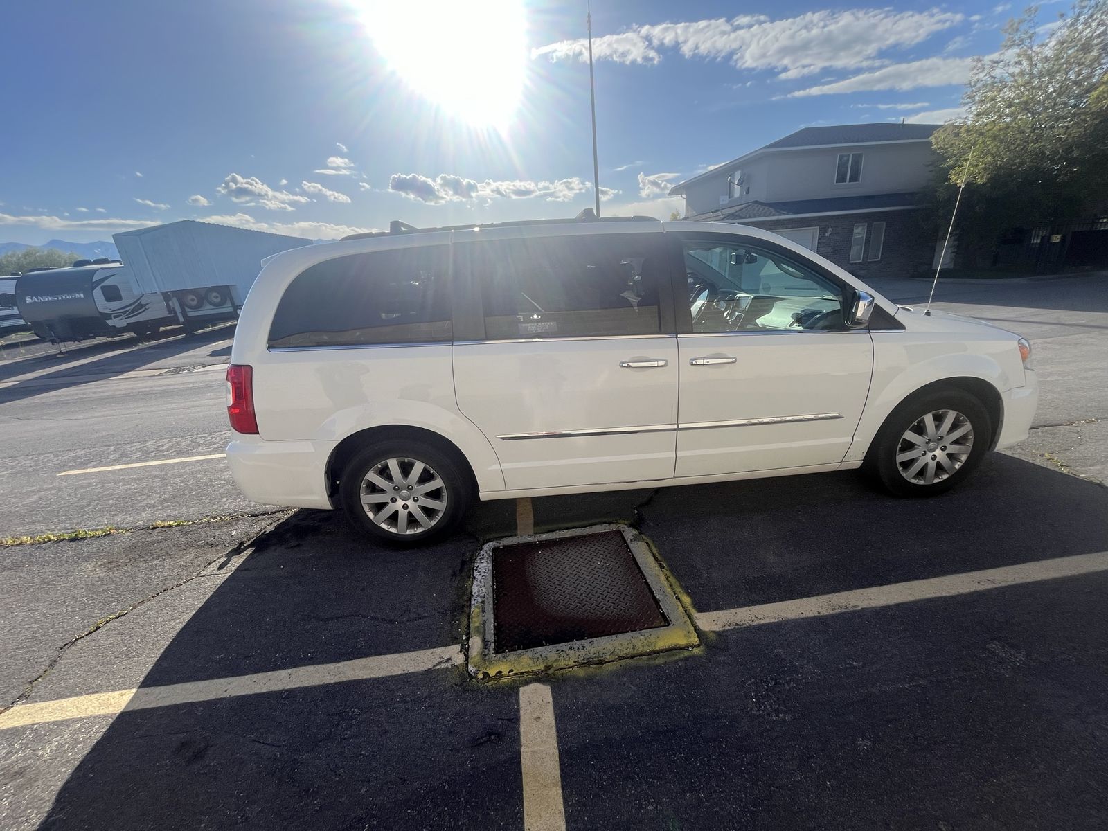 2011 CHRYSLER TOWN AND COUNTRY Touring-L