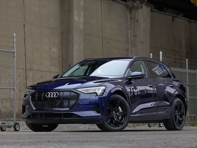 2021 Audi e-tron SUV quattro Premium