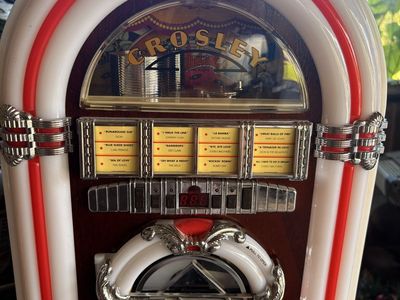 Crosley Collector's Edition CR11 Mini Desktop Jukebox CD Player AM/FM Radio