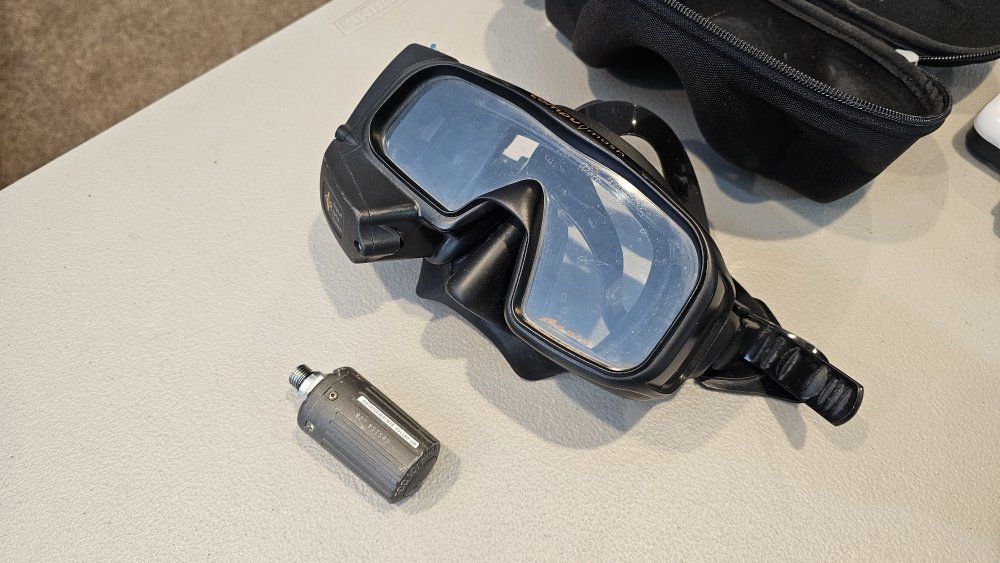 Aeris Compu Mask Dive Computer - Scuba