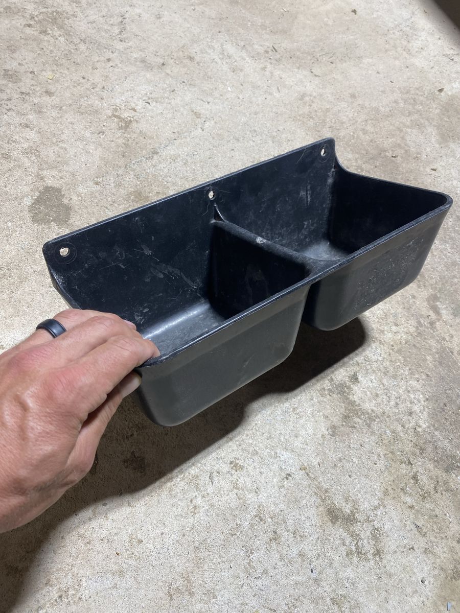 Food/Water Dish