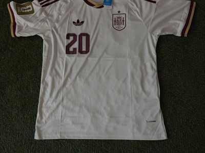 Adidas Spain Pedri #20 Climalite Soccer Jersey Men's White/Red Size L (New with Tags)